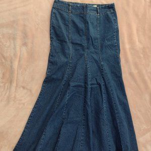 Long denim Skirt